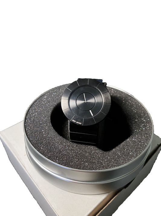 Issey Miyake To - Black