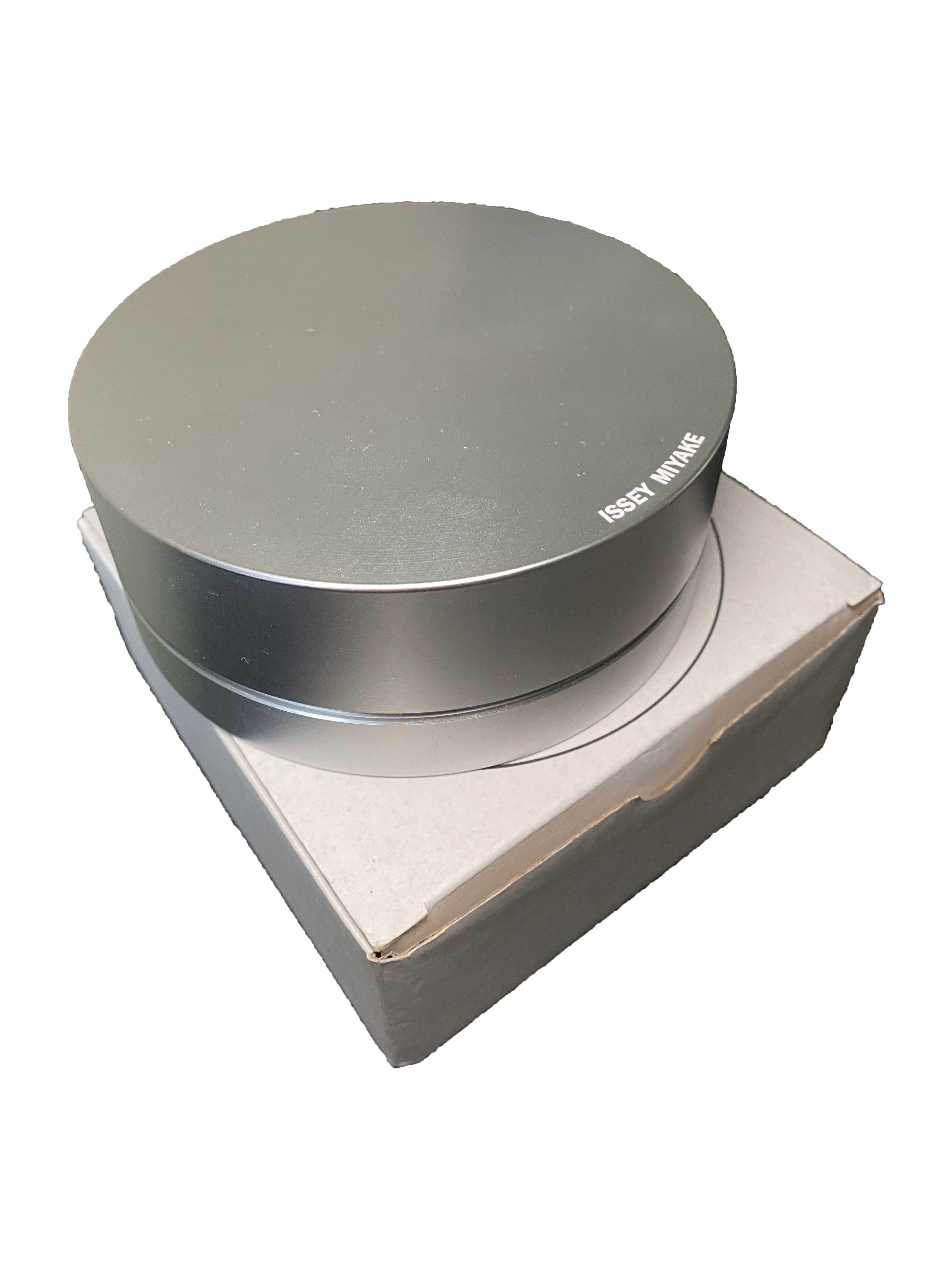 Issey Miyake To - Black