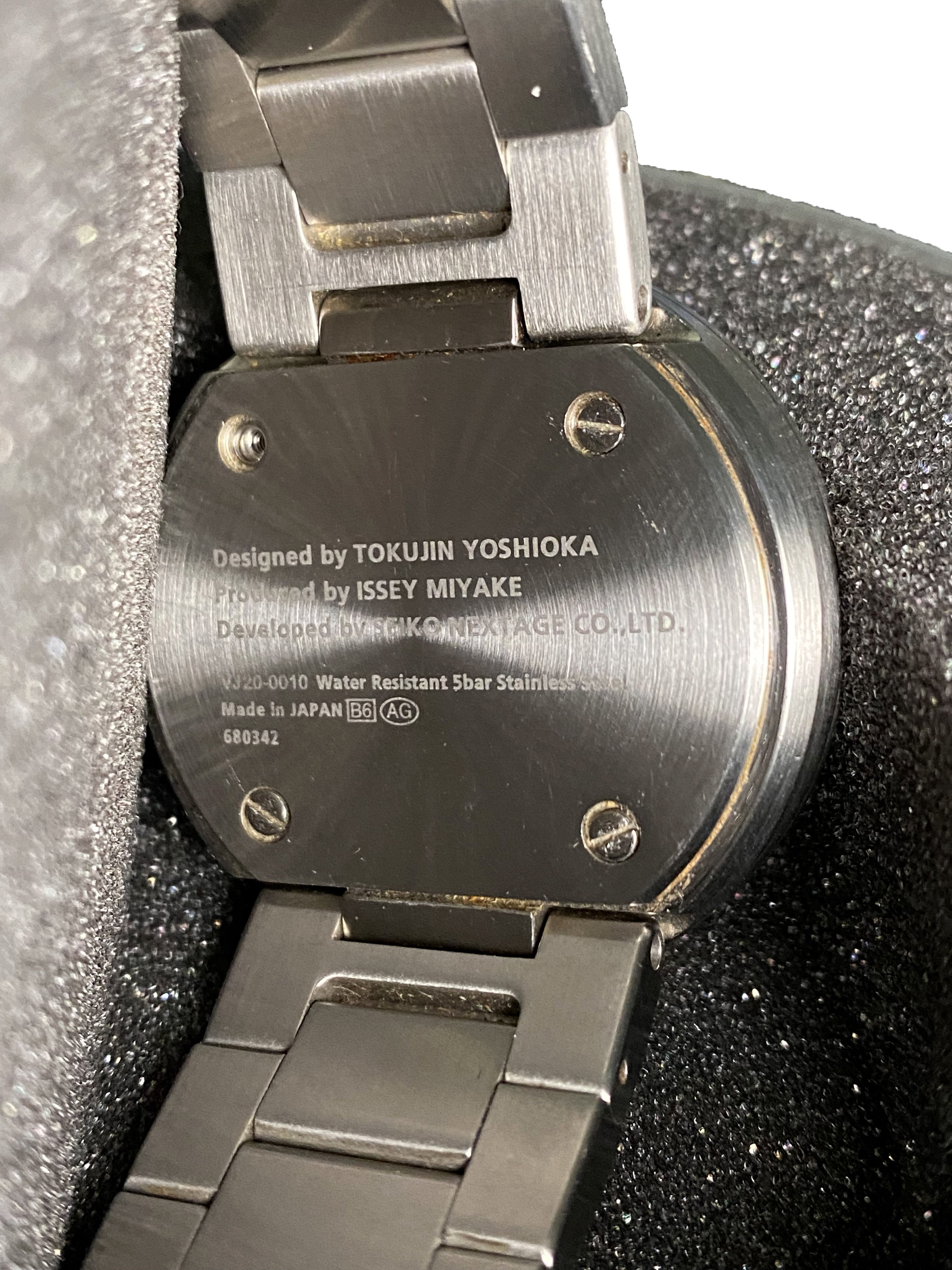 Issey Miyake To - Silver